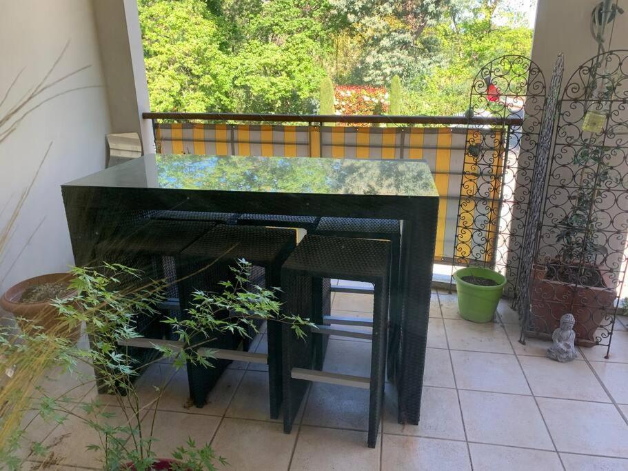 Appartamento Votre Sejour Cosy A Frejus! Esterno foto